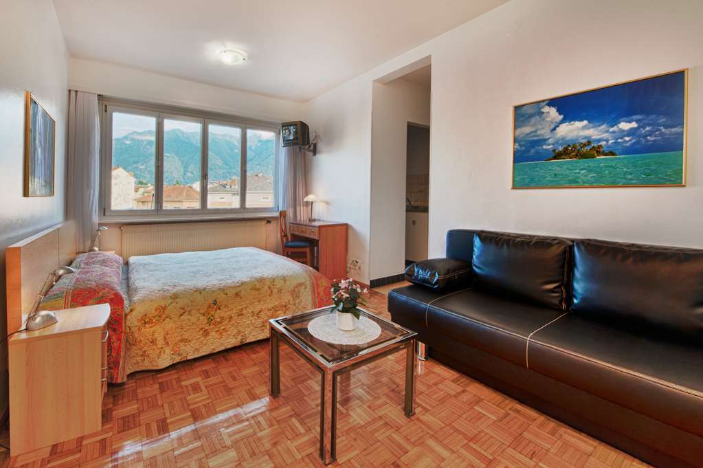 Residenze Dell'Angelo 호텔 로카르노 객실 사진