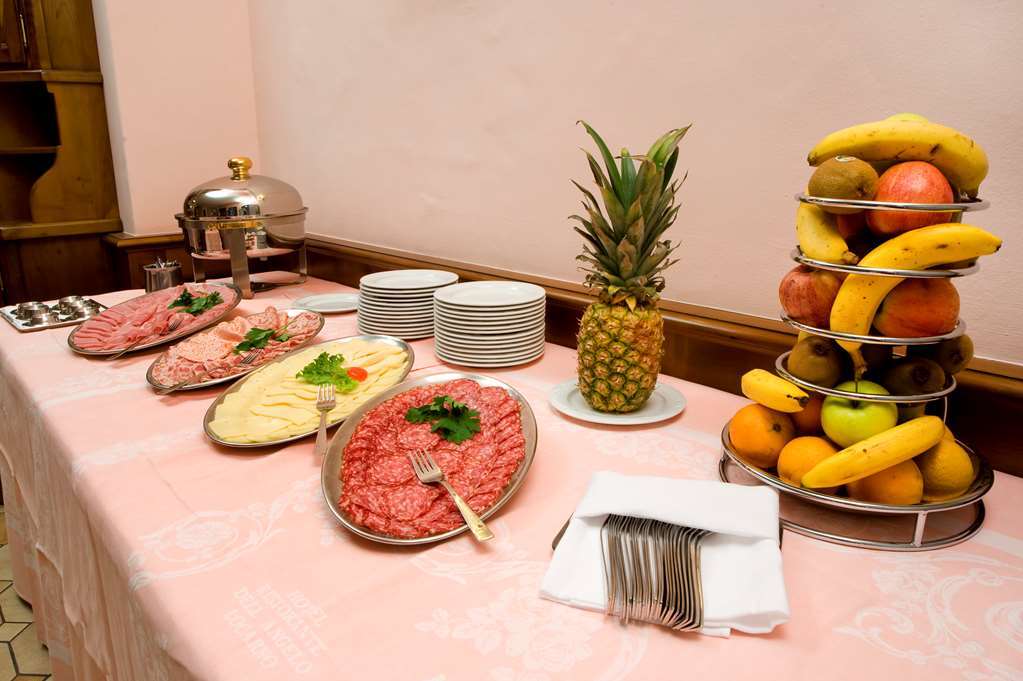 Residenze Dell'Angelo 호텔 로카르노 레스토랑 사진