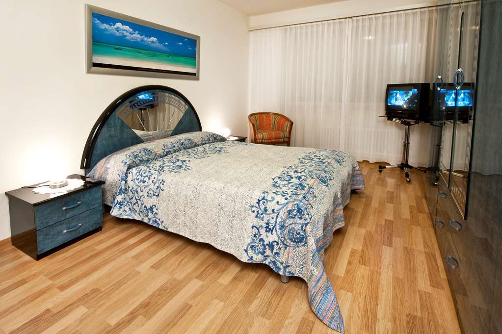 Residenze Dell'Angelo 호텔 로카르노 객실 사진